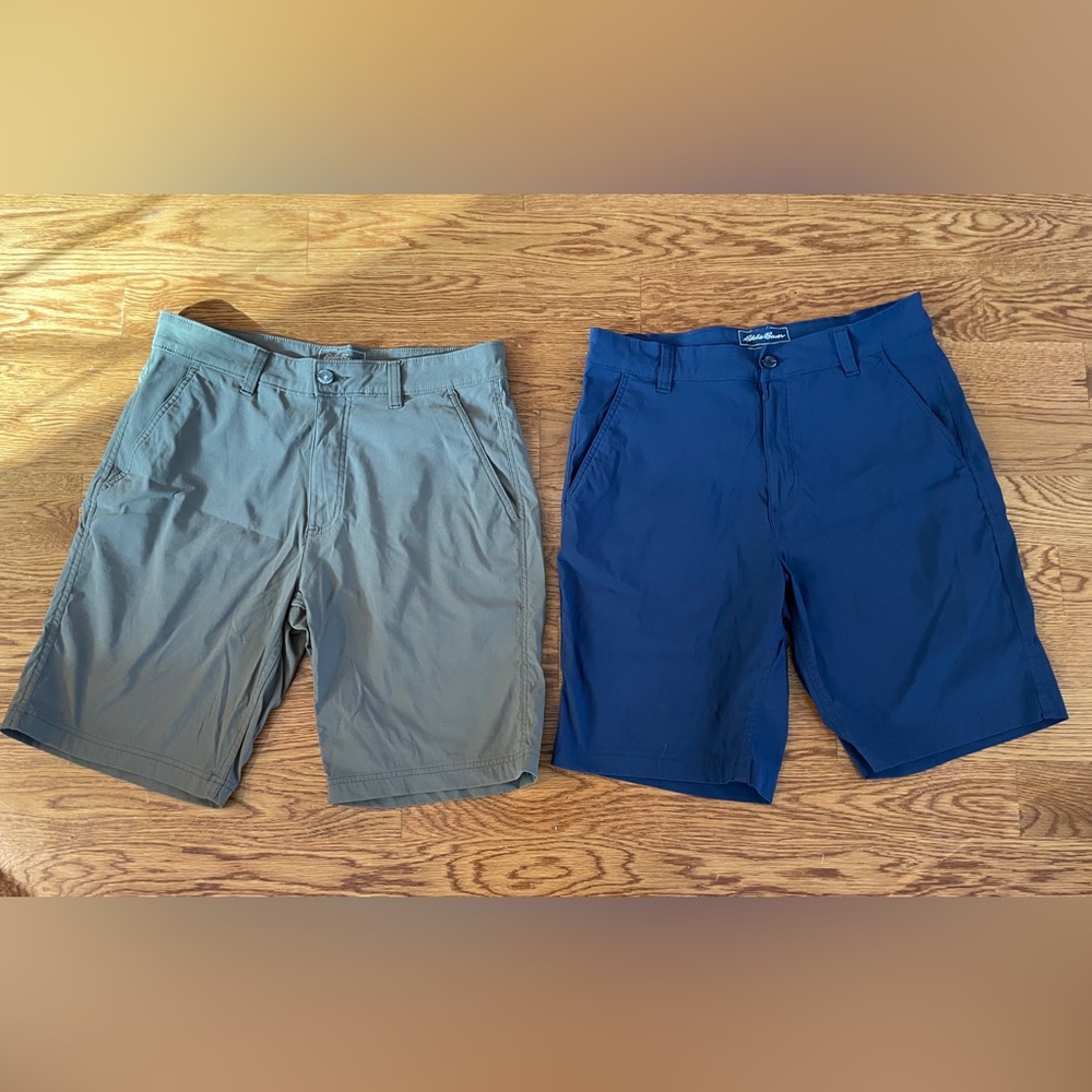 Mens size 33 Eddie Bauer shorts